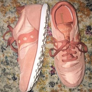 Saucony Jazz low pro size 7